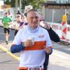 Tausende Menschen sind beim Einstein-Marathon am Sonntag bei bestem Wetter durch Ulm und Neu-Ulm gejoggt. 