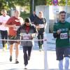 Tausende Menschen sind beim Einstein-Marathon am Sonntag bei bestem Wetter durch Ulm und Neu-Ulm gejoggt. 