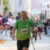 Tausende Menschen sind beim Einstein-Marathon am Sonntag bei bestem Wetter durch Ulm und Neu-Ulm gejoggt. 