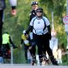 Tausende Menschen sind beim Einstein-Marathon am Sonntag bei bestem Wetter durch Ulm und Neu-Ulm gejoggt. 