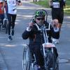 Tausende Menschen sind beim Einstein-Marathon am Sonntag bei bestem Wetter durch Ulm und Neu-Ulm gejoggt. 