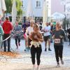 Tausende Menschen sind beim Einstein-Marathon am Sonntag bei bestem Wetter durch Ulm und Neu-Ulm gejoggt. 