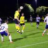 Trotz der 1:4-Niederlage hatten die Lechfeldhasen, im Bild Simon Wilde beim Kopfball, durchaus Torgelegenheiten.