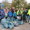 Fast zwei Stunden lang sammelten die Helfer in Kühbach eifrig Müll. Eine zweite Gruppe aus Paar sammelte am Radersdorfer See und beim Pfanniwerk. 