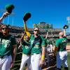 Time to say goodbye: Die Oakland Athletics verabschieden sich nach dem letzten Baseballspiel gegen die Texas Rangers aus ihrer Stadt. 