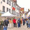 Auf dem Krammarkt bieten 40 Fieranten ihre Waren an.