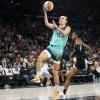 Hat die Chance auf den Titel in der WNBA - und mit ihrer Leistung großen Anteil daran: Leonie Fiebich von den New York Liberty.