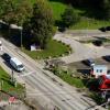 
Weit zurück staut sich der Verkehr am Bahnübergang in Kleinkötz, wenn die Schranken heruntergelassen sind. Die technische Sicherungsanlage ist seit dem Juni-Hochwasser defekt.