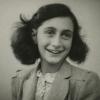 Eine Ausstellung im Schulmuseum Ichenhausen widmet sich Anne Frank.