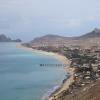 Blick auf den Strand von Porto Santo sowie die Hauptstadt Vila Baleira.