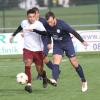 Christoph Lichtenstern (rechts) und der TSV Hollenbach II sind zu Gast beim VfL Ecknach II.