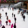 Die traditionelle Eisbahn am Rockefeller Center ist wieder offen. (Archivbild)