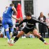 Valentin Enderle (links) und die Sportfreunde Friedberg II  gewannen das Stadtderby gegen den TSV Friedberg II um Miguel Schnell.