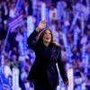 Die demokratische Präsidentschaftskandidatin und Vizepräsidentin Kamala Harris während der Democratic National Convention. Mehrere bekannte und einflussreiche Republikaner hatten den demokratischen Parteitag genutzt, um sich für Harris auszusprechen. 