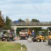 Während der ersten Bauphase auf der B300 bei Dasing wurde der Kreisverkehr nördlich der Autobahn erneuert.