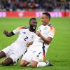 Deutschlands Jamie Leweling (rechts) bejubelt sein Tor zum 1:0 mit Antonio Rüdiger.