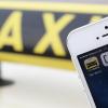 Eine Taxifahrt von Ulm nach Langenau endete mit zwei verletzten Personen. 