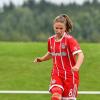 Im Unterallgäuer Hawangen haben die Fußball-Mädels des Bundesligisten FC Bayern München ein Testspiel gegen den Schweizer Erstligisten FC Zürich mit 4:1 gewonnen. Zum überaus verdienten Sieg der Münchnerinnen, bei denen auch Nationalspielerin Melanie Leupolz aus Ratzenried bei Wangen (im Bild) mitwirkte, steuerte Neuzugang Lucie Vonkova zwei Treffer bei. Rund 300 Zuschauer sahen die Partie.