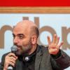 Der Bestsellerautor Roberto Saviano hat auf der Frankfurter Buchmesse seine Kritik an der rechten Regierung Italiens bekräftigt.