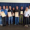 Beim Ehrentag des SV Holzkirchen: (von links) Jürgen Schürer (Vorstand), Heinz Niklas (Ehrenmitglied) , Marco Draxler (Ehrensamtbeauftragter), Karl-Heinz Gebke (Ehrenmitglied), Martin Obel (50 Jahre Mitgliedschaft), Hermann Schmidt (Ehrenmitglied), Johannes Käser (50 Jahre Mitgliedschaft), Manja Seib (Verbands-Ehrenzeichen in Gold) und Harald Wagner (Vorsitzender).