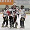 Viele Tore bejubeln wollen die Eisbären in der nun anstehenden Landesliga-Saison 24/25. Unser Bild entstand beim Testspiel gegen den Meister der Vorsaison, EHC Waldkraiburg.