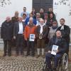 Die Jubiläumskonfirmanden: (obere Reihe) Markus Seitz, Sandra Schnell, Andrea Kleber, Christian Schnepf (silberne Konfirmation)(zweite Reihe) Werner Hofstetter, Christa Hofstetter, Erika Marktstorfer, Renate Müller, Hildegard Detter, Maria Mutzbauer(dritte Reihe) Gerhard Piller, Erwin Seißler, Albert Schnepf, Manfred Fäustlin, Herlinde Heinrich, German Kraus, Pfarrer Thomas Kelting.