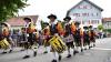 Da war Musik drin: Beim Festumzug des 53. Bezirksmusikfestes im Westallgäu boten knapp 40 Gruppen den Zuschauern, die zuhauf die Straßen in Simmerberg säumten, ein prächtiges Bild mit viel Musik. Hier gibt's die besten Bilder von Bettina Buhl.