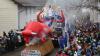 Wenn in Engetried bei Markt Rettenbach Fasching ist, jagt schon mal der rote Bulle durchs Dorf.