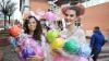 Ein Hingucker: Models von Frisör Höpfer warben für ihren Ausbildungsplatz. Links Lara Höfle, 20, Kempten. rechts Pia Aschenbrenner, 17, Durach. Ein Hingucker: Models von Frisör Höpfer warben für ihren Ausbildungsplatz. Links Lara Höfle, 20, Kempten. rechts Pia Aschenbrenner, 17, Durach.