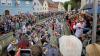 Und nei in den Bach! Über 1.000 Memminger Männer und Burschen sind am Samstag punkt 8 Uhr in den Stadtbach gejuckt. Wir zeigen Dir die Bilder!