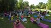 Wow! Rund 120 Yoga-Begeisterte kamen in Memmingen zum Auftakt des AZ-Yogasommers mit Trainerin Nadja Ehlert.