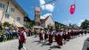 Blauer Himmel zum Höhepunkt: 82 Gruppen zogen am Sonntag zum Ausklang des Bezirkmusikfests 2019 durch Schrattenbach. Hier gibt's alle Fotos!