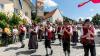 Blauer Himmel zum Höhepunkt: 82 Gruppen zogen am Sonntag zum Ausklang des Bezirkmusikfests 2019 durch Schrattenbach. Hier gibt's alle Fotos!