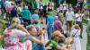 Blauer Himmel zum Höhepunkt: 82 Gruppen zogen am Sonntag zum Ausklang des Bezirkmusikfests 2019 durch Schrattenbach. Hier gibt's alle Fotos!