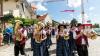 Blauer Himmel zum Höhepunkt: 82 Gruppen zogen am Sonntag zum Ausklang des Bezirkmusikfests 2019 durch Schrattenbach. Hier gibt's alle Fotos!