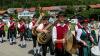 Blauer Himmel zum Höhepunkt: 82 Gruppen zogen am Sonntag zum Ausklang des Bezirkmusikfests 2019 durch Schrattenbach. Hier gibt's alle Fotos!