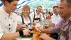 Für eine Mass Bier werden die Besucher der Allgäuer Festwoche ihren Geldbeutel heuer noch etwas mehr öffnen müssen.