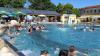 Damit sich die Besucher auch in der Saison 2021 im Buchloer Freibad wohlfühlen und abkühlen können, sind wochenlange Vorbereitungen nötig.