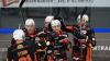 Der ESVK hat in der DEL2 sein Eishockey-Heimspiel gegen Tabellenführer Kassel Huskies mit 4:3 gewonnen. Die Fotos des Heimspiels in der Erdgas-Schwaben-Arena Kaufbeuren.