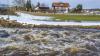 Vom befürchteten Hochwasser-Chaos ist am Samstag im Raum Marktoberdorf - trotz erhöhter Pegelstände der Wertach - wenig zu sehen. Unsere Fotografen stießen auf  Schmelzwasser auf Wiesen vor Ruderatshofen, Apfeltrang oder Ebenhofen, eine spürbar erhöhte Strömung am Wertachwehr in Thalhofen sowie auf Surfer an der Wertachbrücke vor Ebenhofen.
