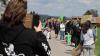 Im Sommer 2019 erschütterten verstörende Bilder aus Allgäuer Ställen viele Menschen. Es folgten Ermittlungen, Proteste, Konsequenzen. Ein Jahr nach dem Tierskandal kamen 200 Menschen im Juli 2020 zu einer Mahnwache nach Bad Grönenbach.