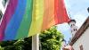 Die Organisation "Access Allgäu Area" startete am 28. Juni eine Regenbogen-Flaggen-Aktion in Kempten. Zahlreiche Unternehmen wie das Kemptener Künstlerhaus und auch Institutionen wie das Rathaus der Stadt nahmen an der Aktion teil.