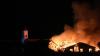 Brand nahe Kaufbeuren: Ein ehemaliges landwirtschaftliches Anwesen im Ortskern von Leinau (Ostallgäu) stand in der Nacht zum Mittwoch in Flammen.