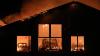 Brand nahe Kaufbeuren: Ein ehemaliges landwirtschaftliches Anwesen im Ortskern von Leinau (Ostallgäu) stand in der Nacht zum Mittwoch in Flammen.
