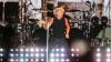 Bon Jovi wird 1962 als John Francis Bongiovi Jr. im Bundesstaat New Jersey geboren. 1982 gewann er mit seiner Single "Runaway" einen Radiowettbewerb. Das Album mit dem Titel "Bon Jovi" erschien zwei Jahre später - und war ein voller Erfolg: Platin in Amerika, Silber in England und Gold in der Schweiz. Der internationale Durchbruch war geschafft.