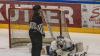 Die Tore für die Memmingen Indians erzielten Matej Pekr und Geburtstagskind Sergei Topol. Der ECDC bleibt Tabellenzweiter der Oberliga.