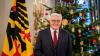 Traditionell hält der Bundespräsident jedes Jahr im Schlosss Bellevue die Weihnachtsansprache. Am 25. Dezember 2021 hielt Steinmeier die Weihnachtsansprache zum fünften Mal. Die Rede im Wortlaut lesen Sie hier.