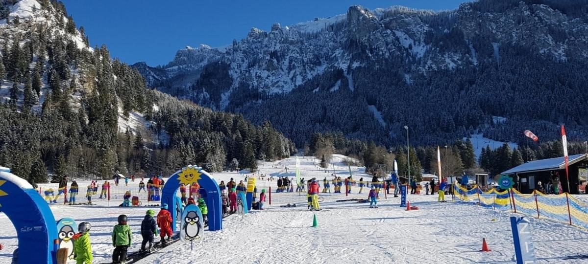 Klimawandel und höhere Preise: Skifahren steht bei Augsburgern trotzdem hoch im Kurs
