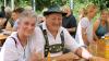 Über 1200 Zustellerinnen und Zusteller stehen „Wir Räuber – Schiller und der Bayerische Hiasl“ auf der Freilichtbühne Altusried. Die Fotos gibt's hier.
