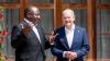Bundeskanzler Olaf Scholz begrüßt auf dem G7-Gipfel in Schloss Elmau bei Garmisch-Partenkirchen Gäste aus aller Welt.